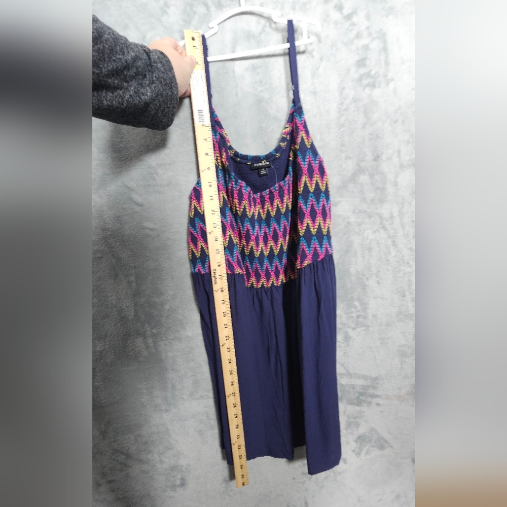 Torrid size 3 navy and rainbow embroidered tank top NWT - Picture 8 of 9